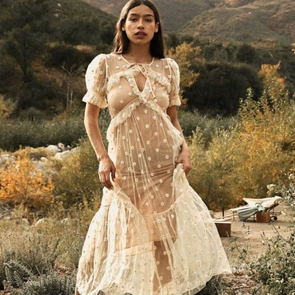 Doen Zelda Dress, Faded Peach, Size M, Dress with Floral Embroidery